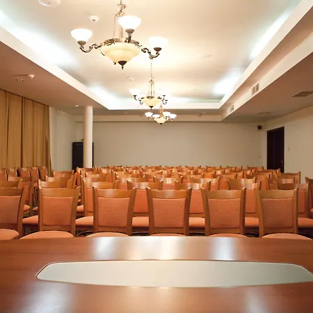 Hotel Cleopatra Saturn