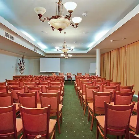 Cleopatra Hotel