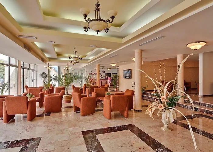 Hotel Cleopatra Saturn