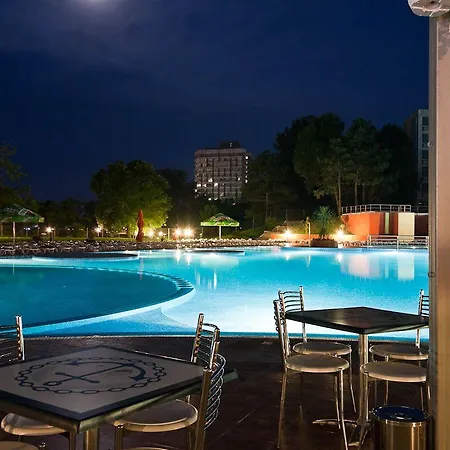 Cleopatra Hotel 4*
