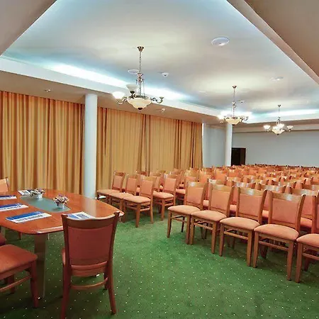 Hotel Cleopatra Saturn