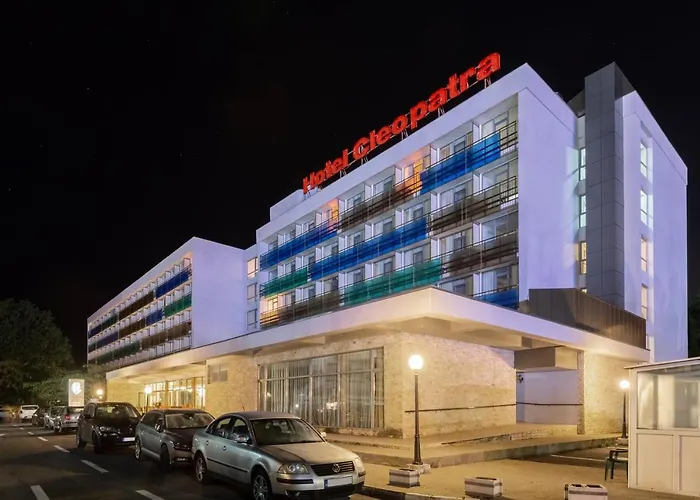 Cleopatra Hotel Saturn