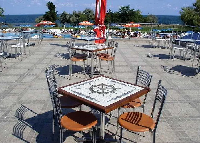 Hotel Cleopatra Saturn